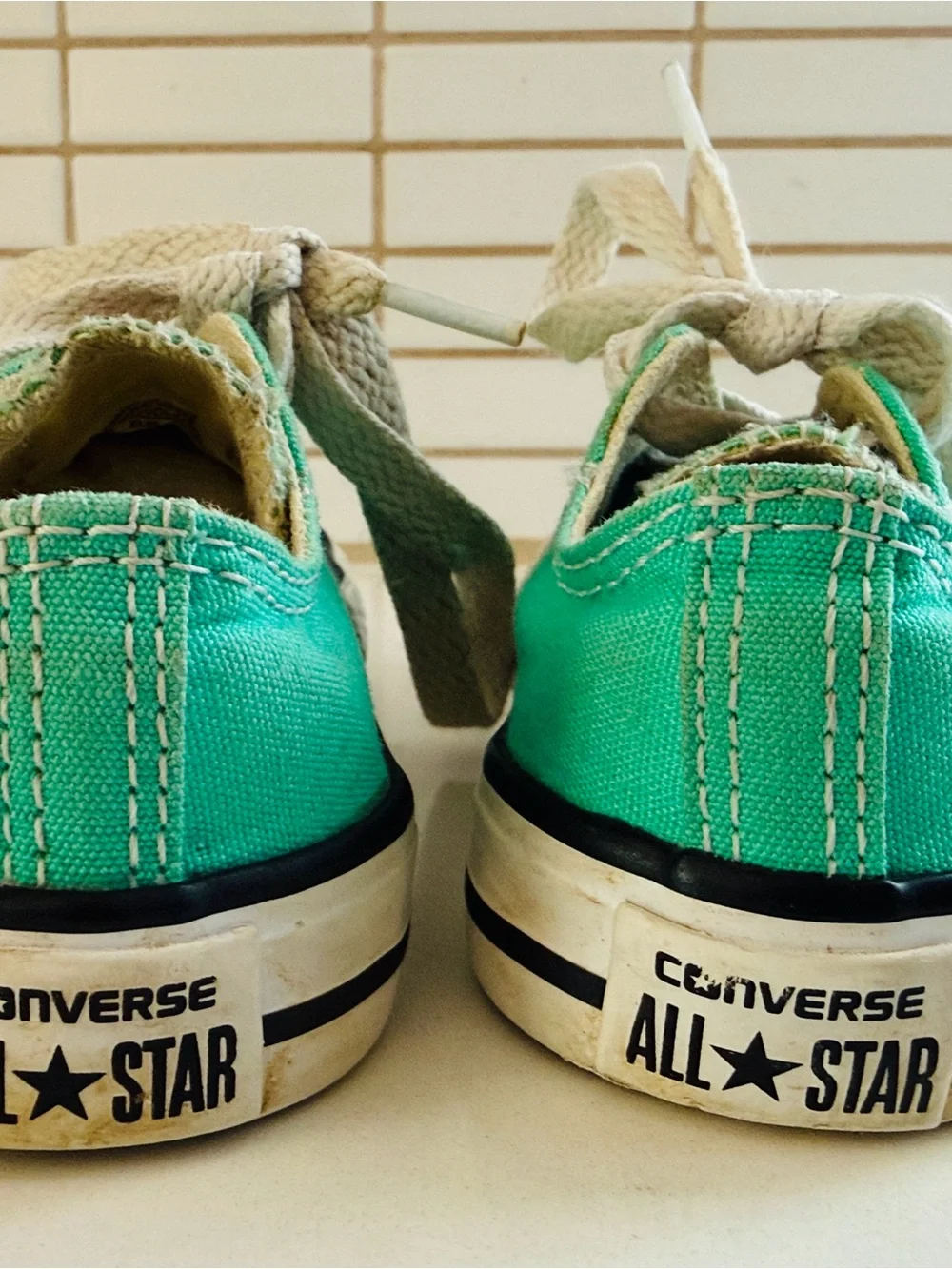 Converse Toddler Low-Top Sneakers in Green size 6